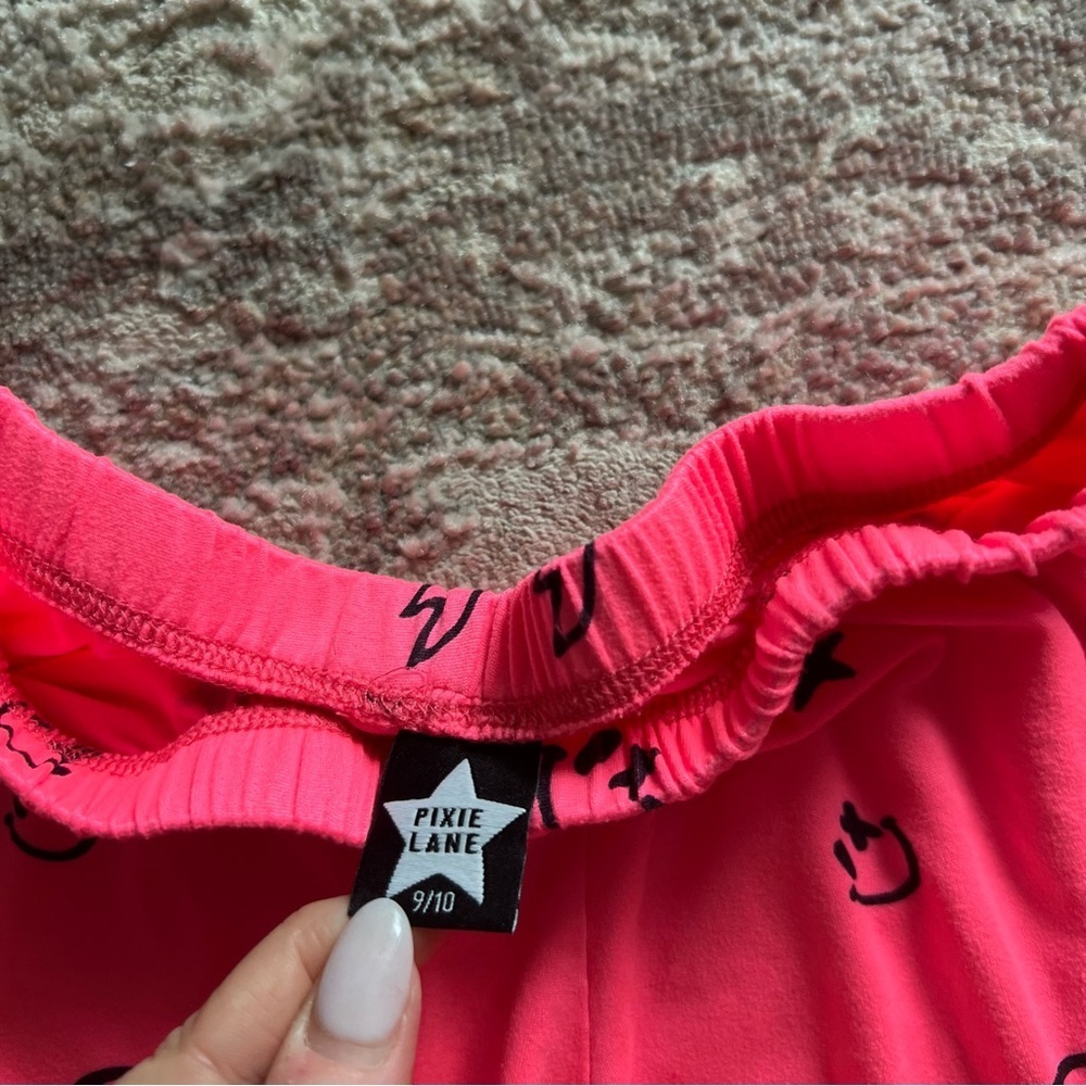 Pixie Lane Ruffle Shorts 9/10 - Picture 5 of 5